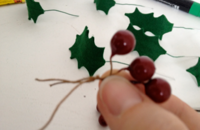 Felt Holly Leaves